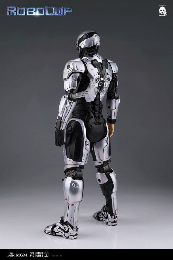 1818_en_us_RoboCop-10-p03.jpg