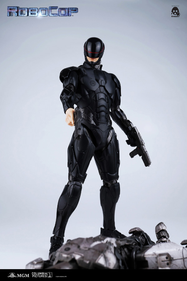 1823_en_us_RoboCop-3005.jpg