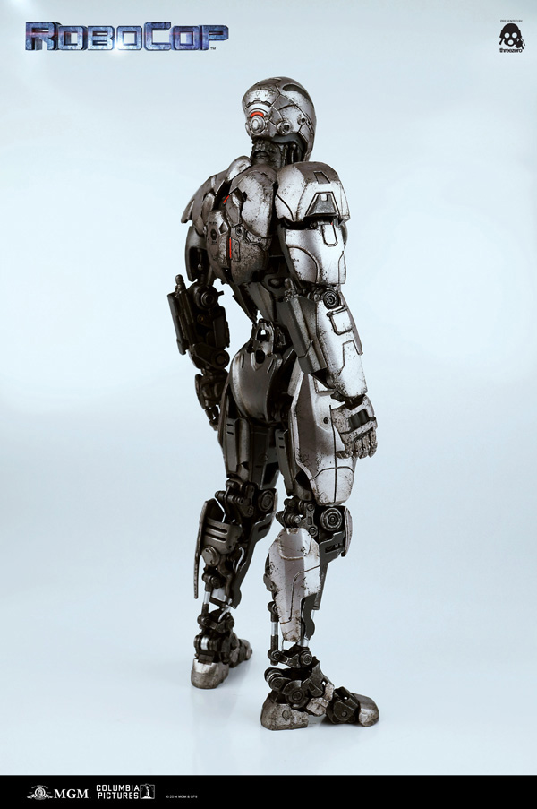 1830_en_us_RoboCop-EM-p04.jpg